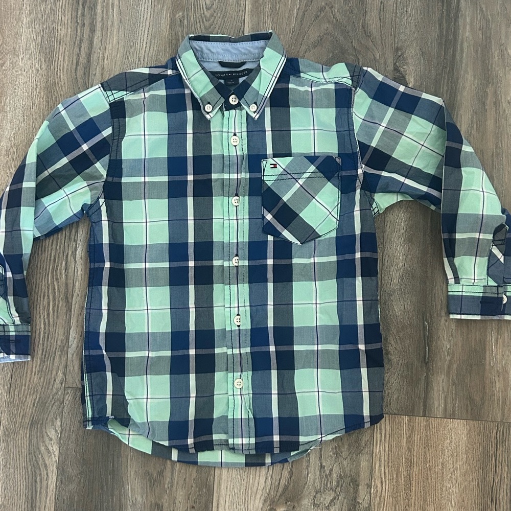 Tommy Hilfiger boys blue plaid long sleeve collared shirt size 5 5t